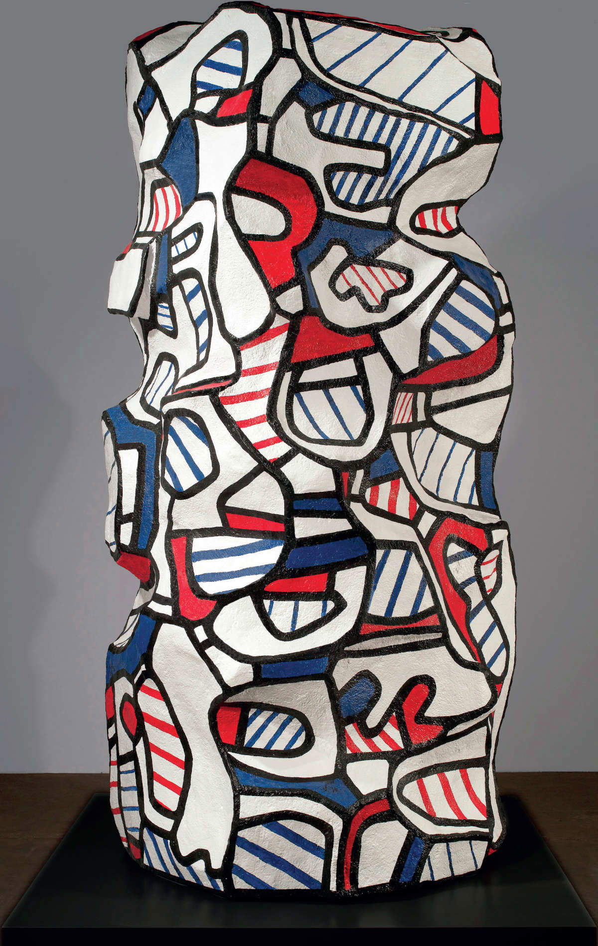 Jean Dubuffet, Tour aux récits (ampliamento realizzato nel 2007 dal modello del 1973; resina epodissica dipinta, 400 x 194 x 178 cm; Courtesy Waddington Custot and Pace Gallery)