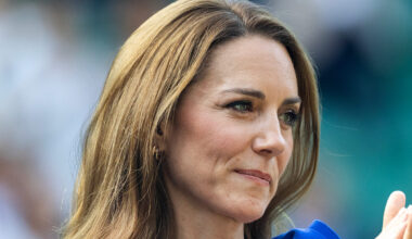 Kate Middleton, la gonna in denim che piace a Charlotte. Ma lei non l'ha mai messa