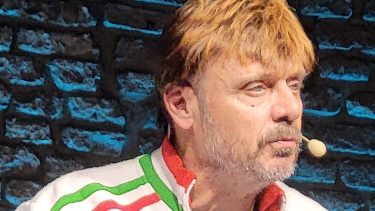 Derubato sul treno il comico Manera, mercoledì sera lo show alla Loggia