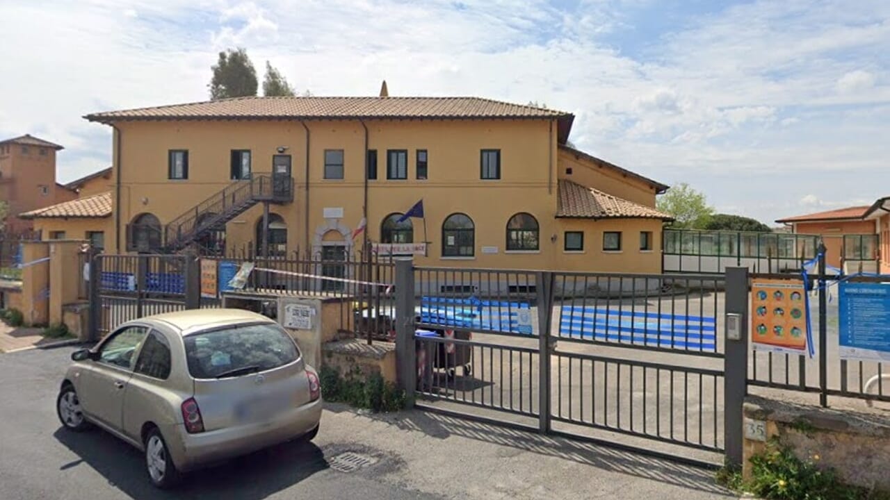 La palestra della scuola intitolata a Marco "Jordan", il bimbo di 9 anni scomparso per una malattia