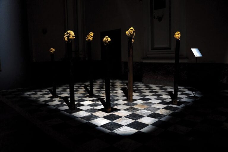 "Spazio Umano", Palermo 2025, exhibition view. L'opera Sunflowers di Alberto Scodr
