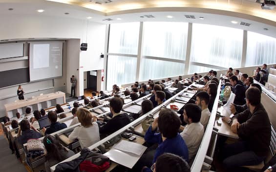 Nuovo ingresso a facoltà di Medicina, oltre 54mila iscritti: cosa cambia dopo la riforma