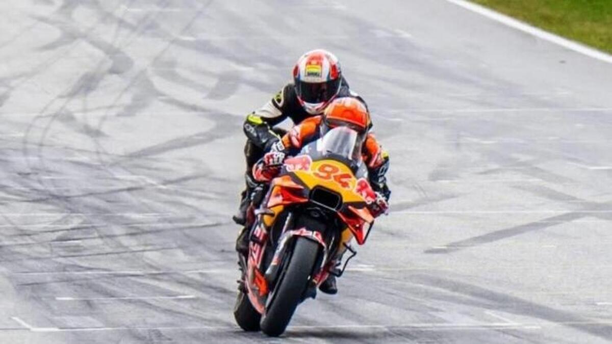 Taxi! Walkner e Lettenbichler sulla RC16 MOtoGP, “autista” Jonas Folger - News