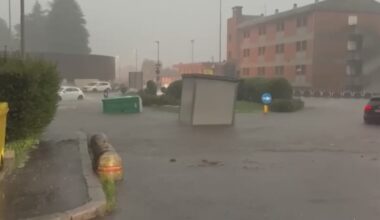 dalla rotonda transitano pure le cabine