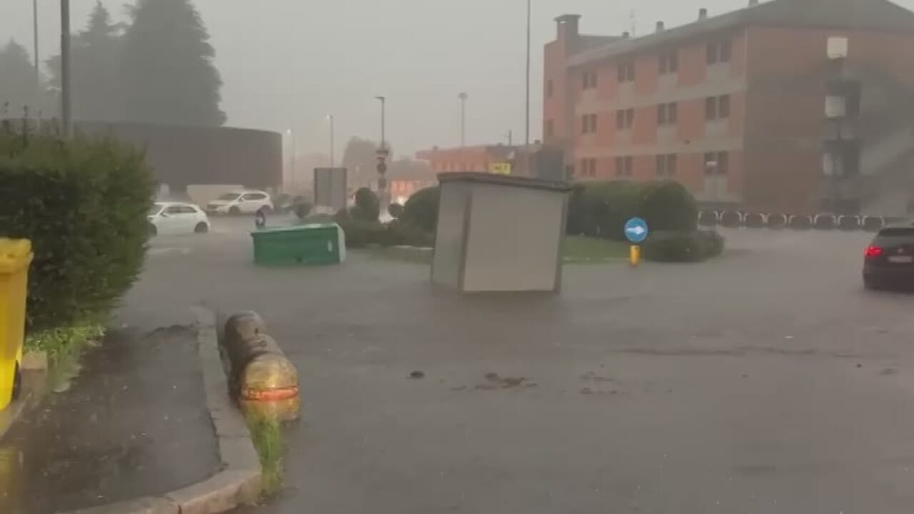 dalla rotonda transitano pure le cabine