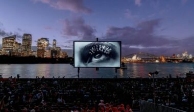 I 10 cinema all’aperto più belli nel mondo, dal padiglione di Mies ai tetti di Atene