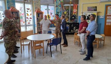 Sassari, la Brigata Sassari dona libri ai piccoli pazienti della Pediatria