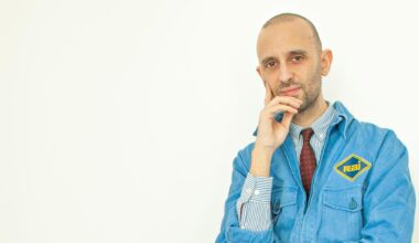 In val Vigezzo il collezionista di libri brutti: “Raccontano il nostro mondo”