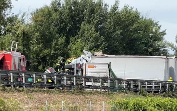Incidente in A1, online un video del camionista poco prima dell’impatto