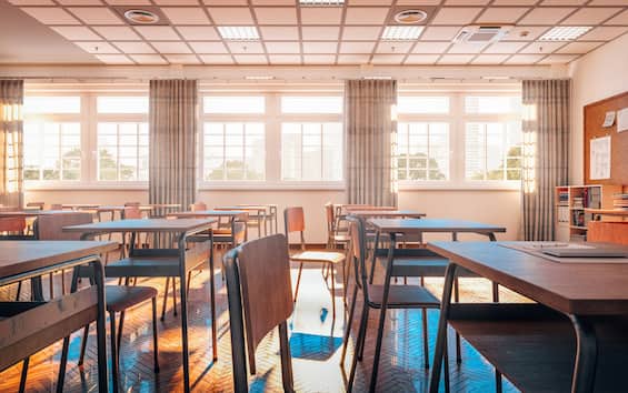 Verso il ritorno a scuola, sale del 5% il prezzo di diari e zaini. Allarme costo libri
