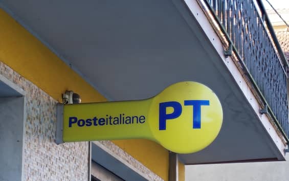Poste Italiane, da oggi stop alla spedizione di merci negli Usa: perché e cosa cambia