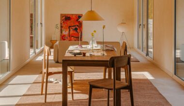Una casa a Barcellona di 210 m2 con cortile è stata progettata per durare per molte generazioni (e non passare di moda)