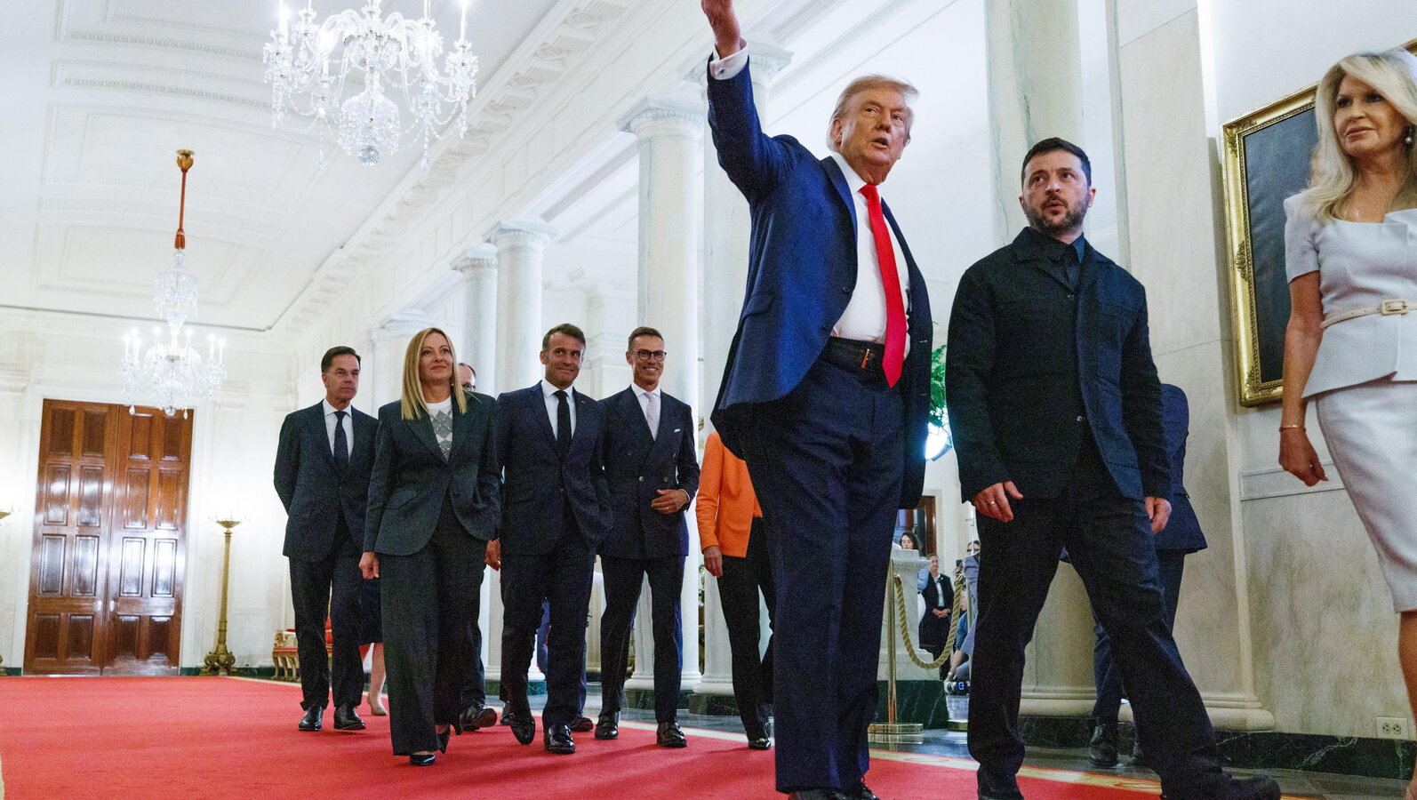L'Ucraina comprerà 100 miliardi di armi americane. Con i soldi europei