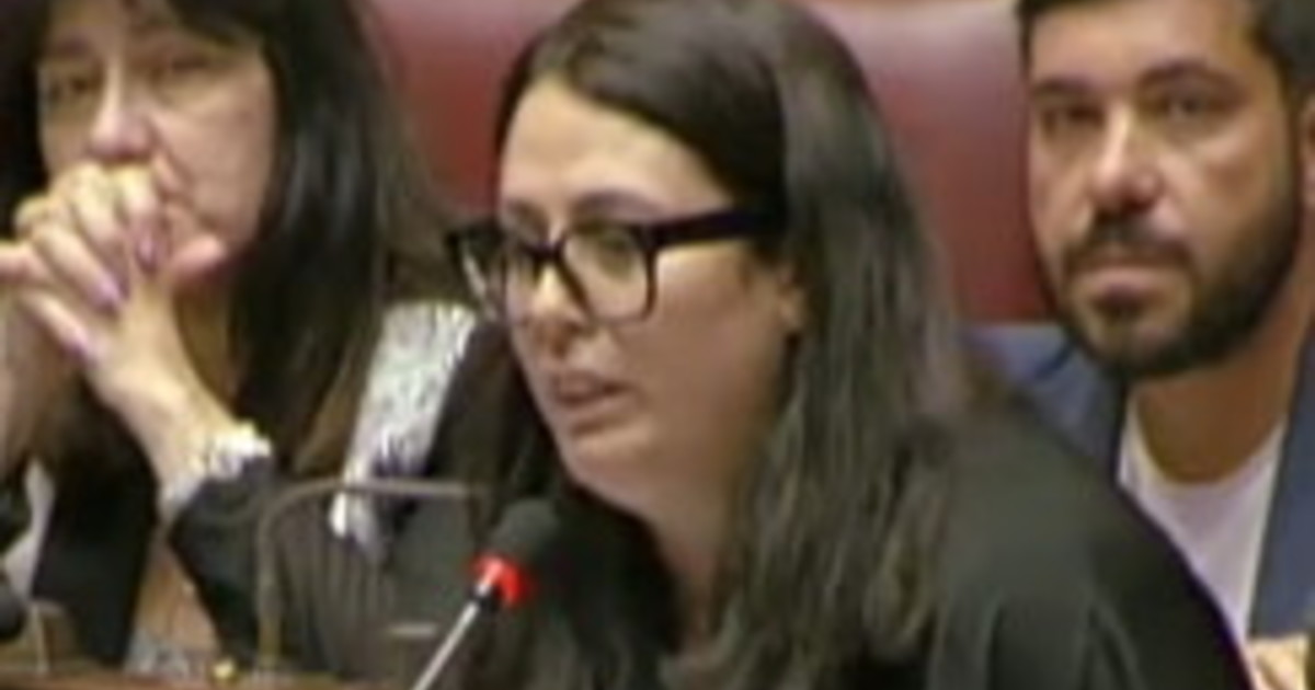 "Fango", la grillina che ha portato Hijazi ribalta i fatti e ci attacca ancora – Il Tempo