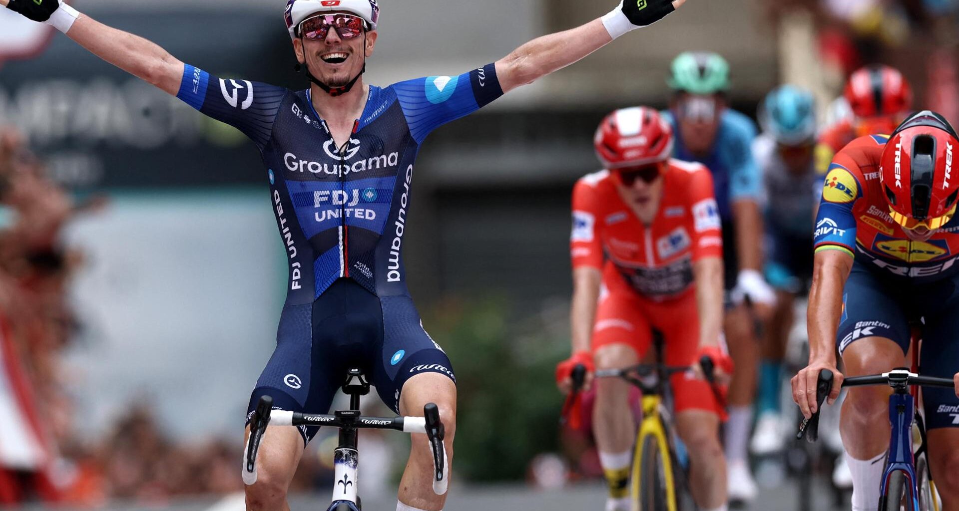 A David Gaudu la terza tappa: questa mattina la Vuelta riparte da Susa e se ne va in Francia - La Stampa