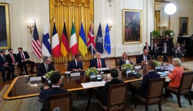 Dalle garanzie di sicurezza per Kiev al trilaterale: i punti chiave del vertice Trump-Zelensky - la Repubblica