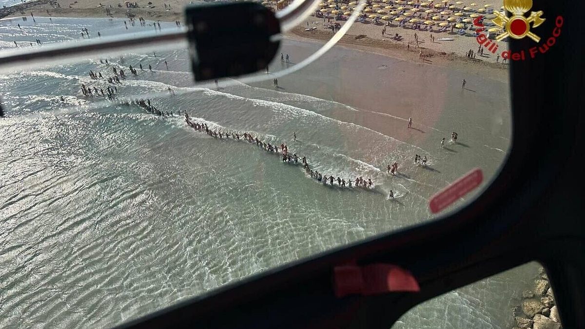 Bimbo 6 anni scomparso in mare nel Veneziano, ricerche in corso