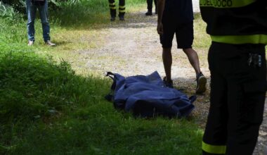Terni, cadavere di una donna trovato sepolto accanto a una casa