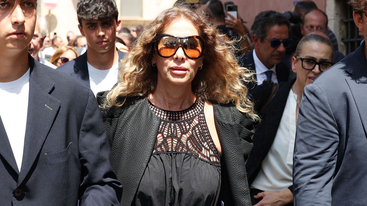 "Grazie per l'affetto per papà, uomo perbene"