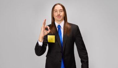 Tommy Cash torna con "Ok", singolo interamente in italiano