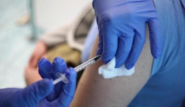Abolizione obbligo vaccinale, FdI e FI stoppano Salvini: “Non è nel programma” - la Repubblica
