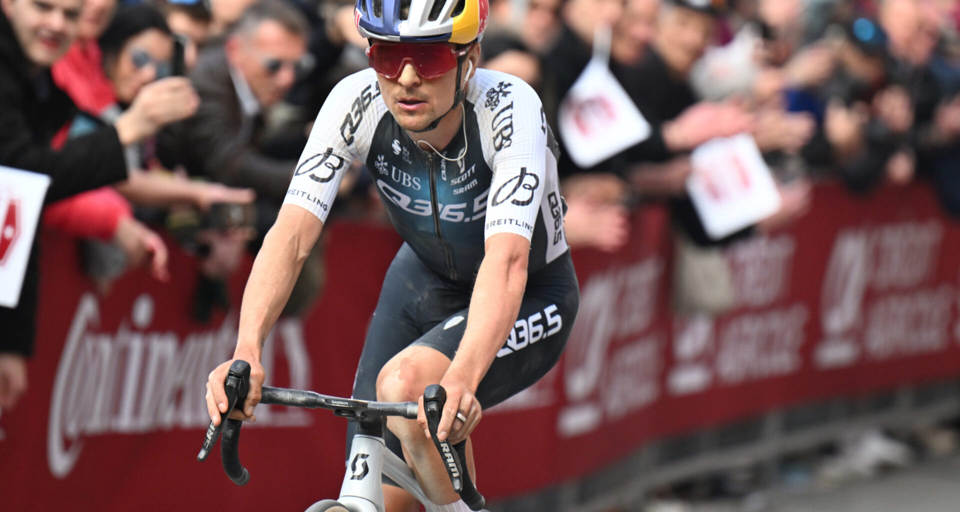 Sicurezza, il punto di vista di Tom Pidcock: "Ridurre i rapporti o limitare i manubri non serve - Siamo ciclisti, forse dovremmo concentrarci su altro"