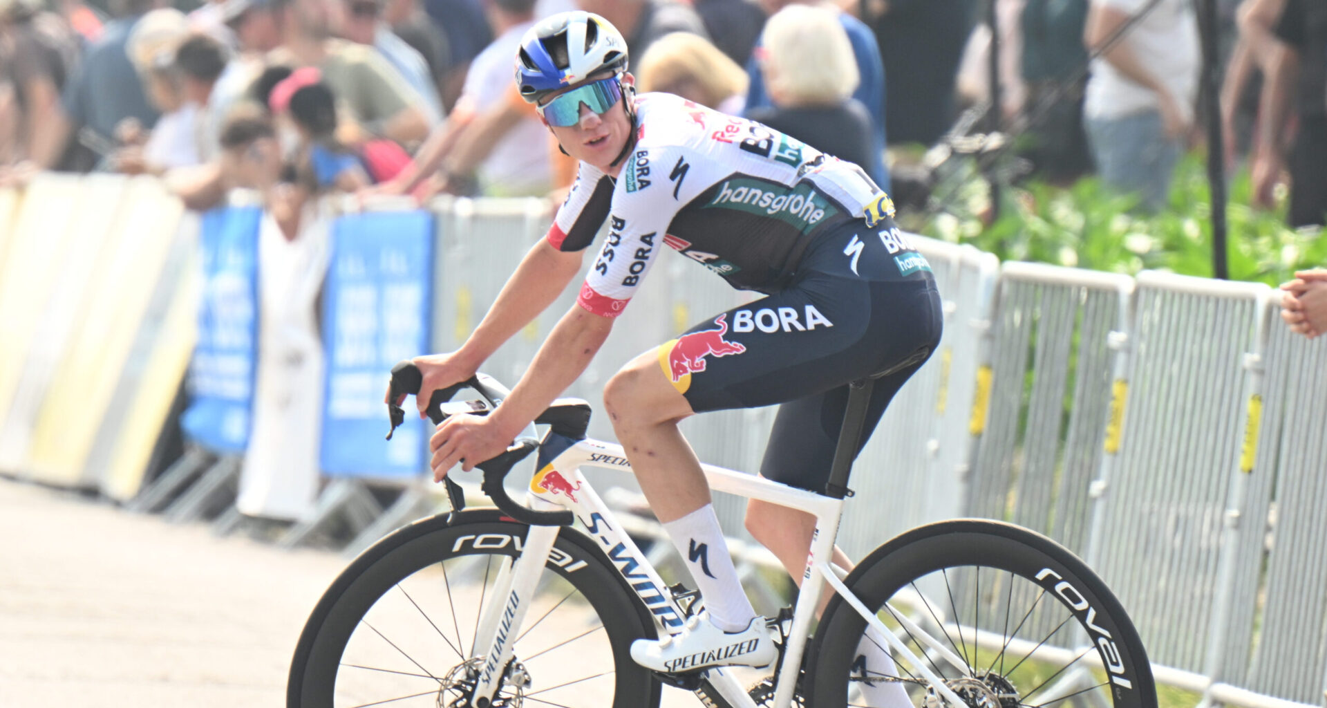 Mondiali Kigali 2025, anche Maxim Van Gils rinuncia: "Ho paura di ammalarmi"