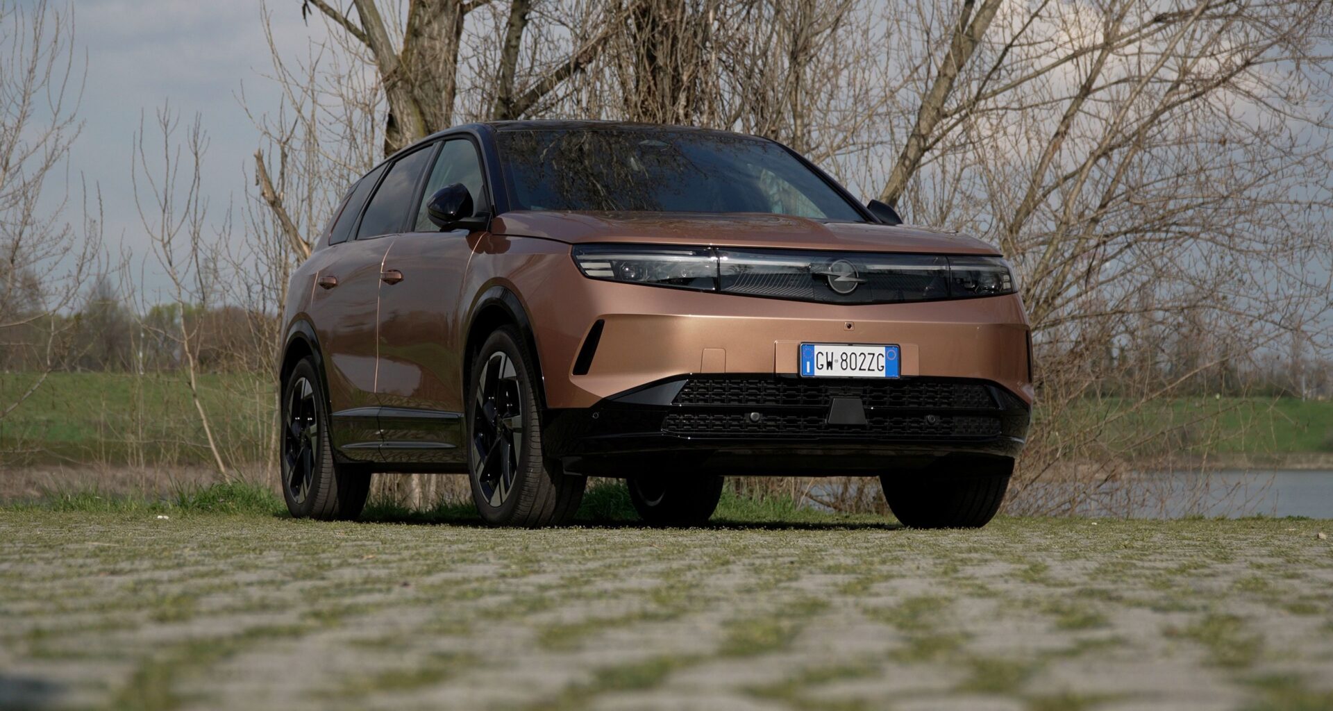 Opel Grandland Electric: un mese col fotovoltaico. Consumi e costi reali
