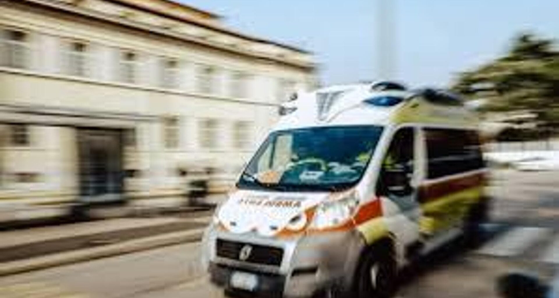 Catanzaro: furgone in manovra investe e uccide bimbo di 2 anni