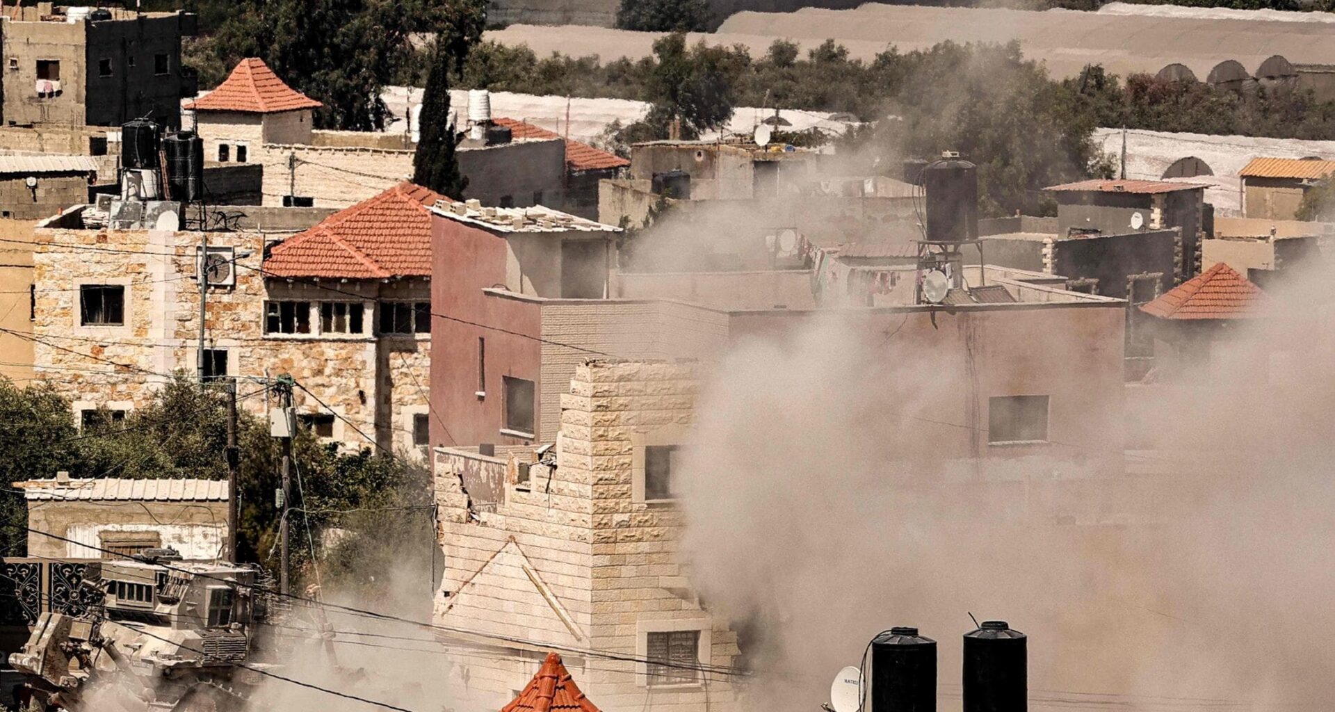 Il Fondo norvegese disinveste da Caterpillar e 5 banche israeliane per le violazioni dei diritti - la Repubblica