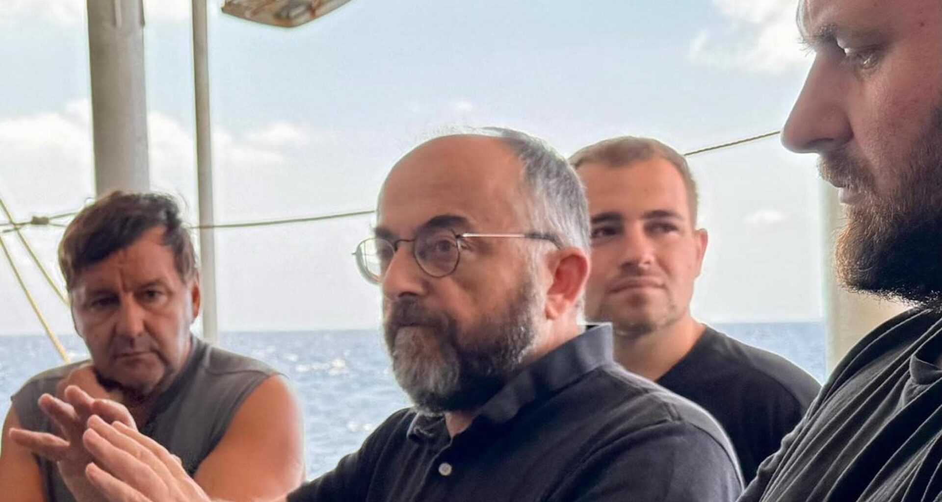 Il capomissione Mediterranea: “Le omissioni istituzionali ci hanno costretti a sbarcare a Trapani”