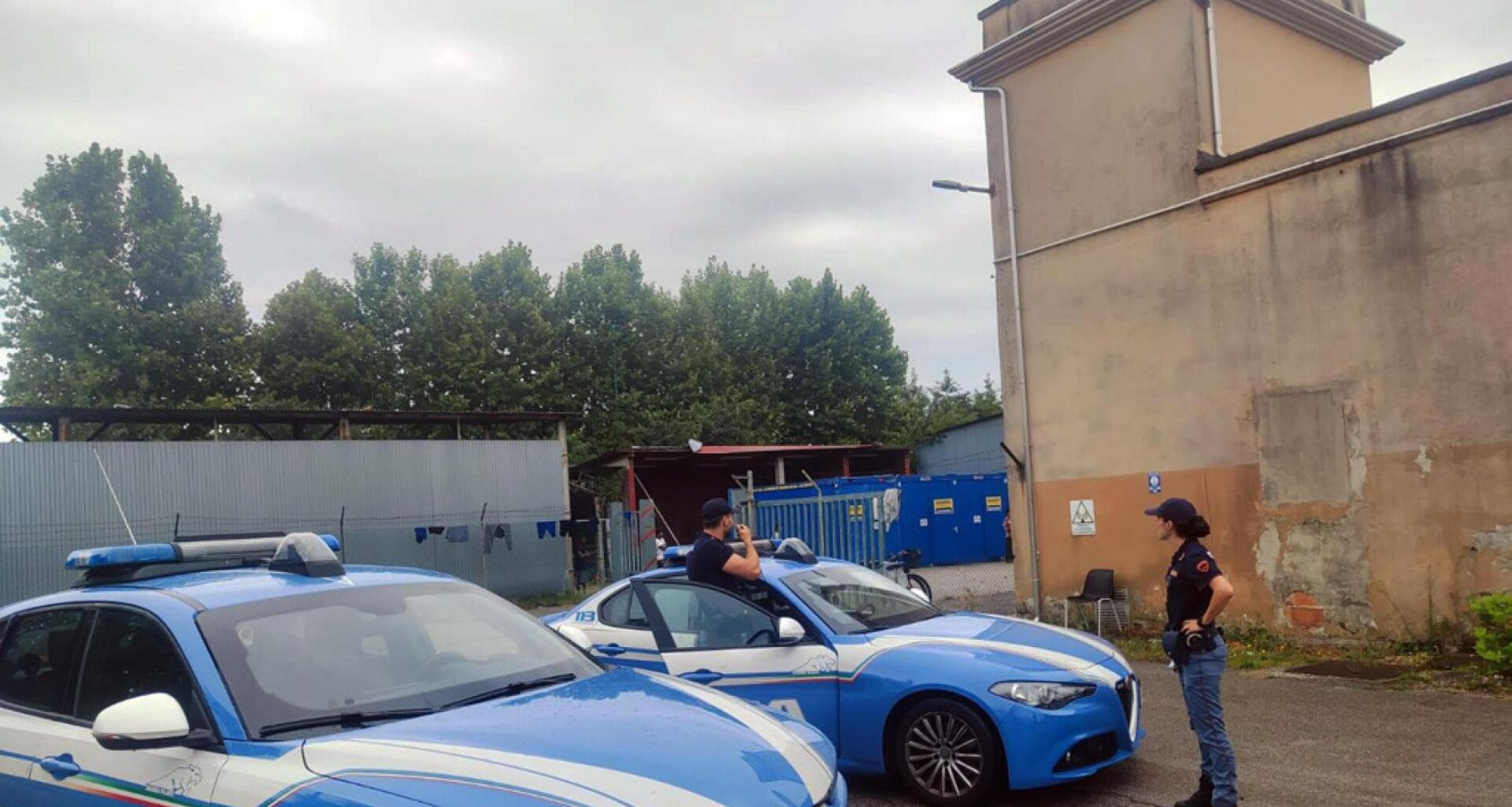 Minacciano una coppia e abusano della ragazza: arrestati tre giovani a Padova - la Repubblica