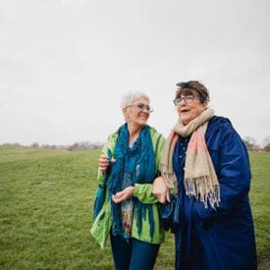 Camminare ogni giorno riduce il rischio di Alzheimer: ecco quanti passi servono