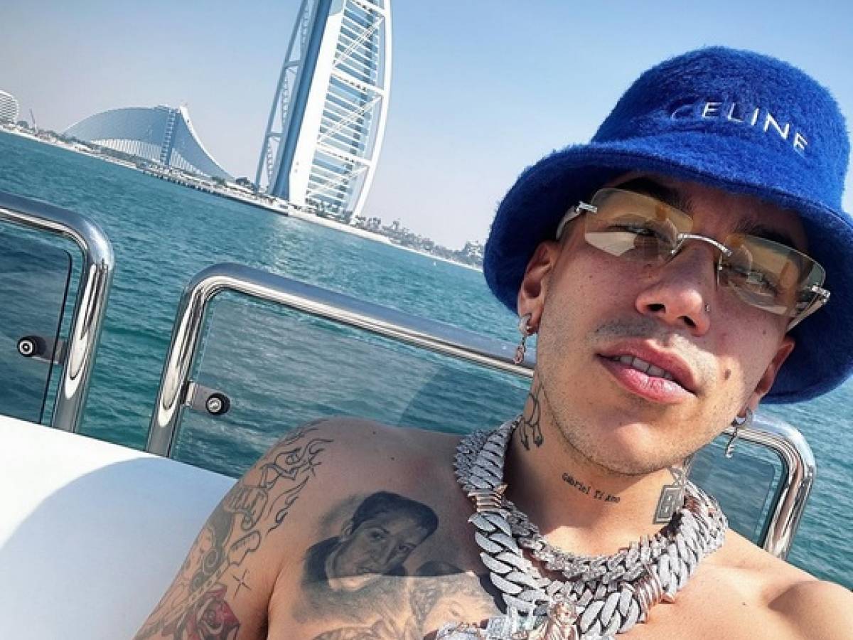 Rissa al concerto di Sfera Ebbasta: il rapper interrompe lo show e lascia il palco