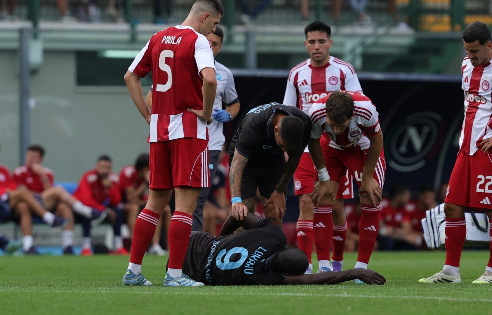 Napoli, che guaio! Lukaku si ferma contro l'Olympiacos - Tuttosport