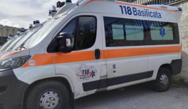 Maltempo, albero su auto nel Materano: morto un ragazzo, altri tre feriti