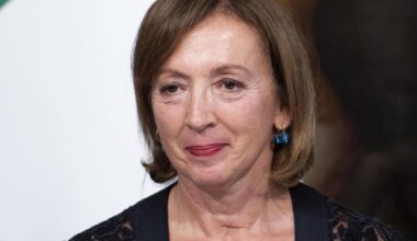 Zampa (Pd): “Schillaci chiarisca sui no vax in commissione. Perché Meloni non lo difende?” - la Repubblica