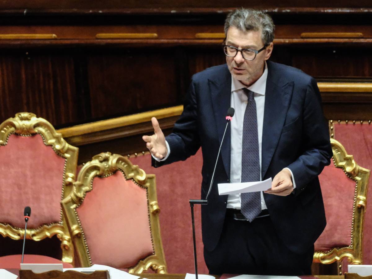 Manovra, strada stretta per Giorgetti