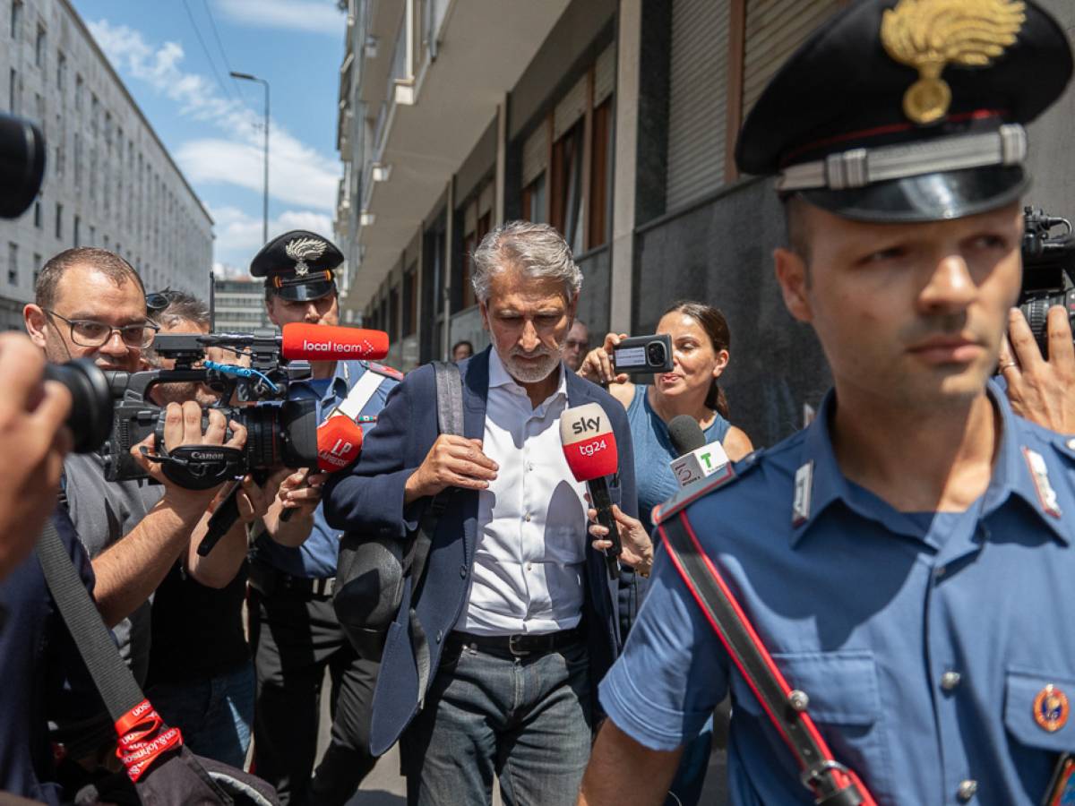 "Forse avrei fatto meglio a non farlo". La difesa (che non ha convinto il gip) dell'ex assessore Tancredi