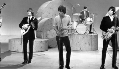 L'ex chitarrista dei Rolling Stones e il Met si litigano una chitarra