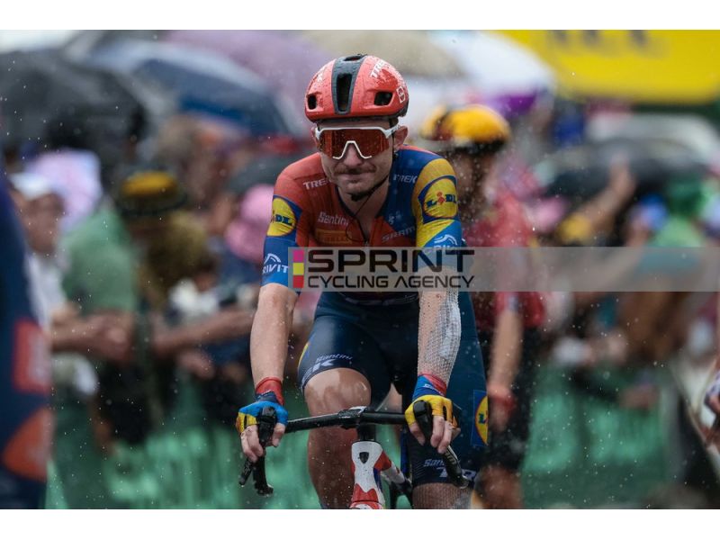 «ULTIMA SETTIMANA DI TOUR CON FASTIDI POST-CADUTA, LA GARA CON THEUNS PER LA "LANTERNA ROSSA"»