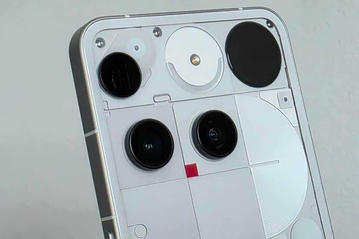 Nothing Phone (3) riceve la beta di Android 16