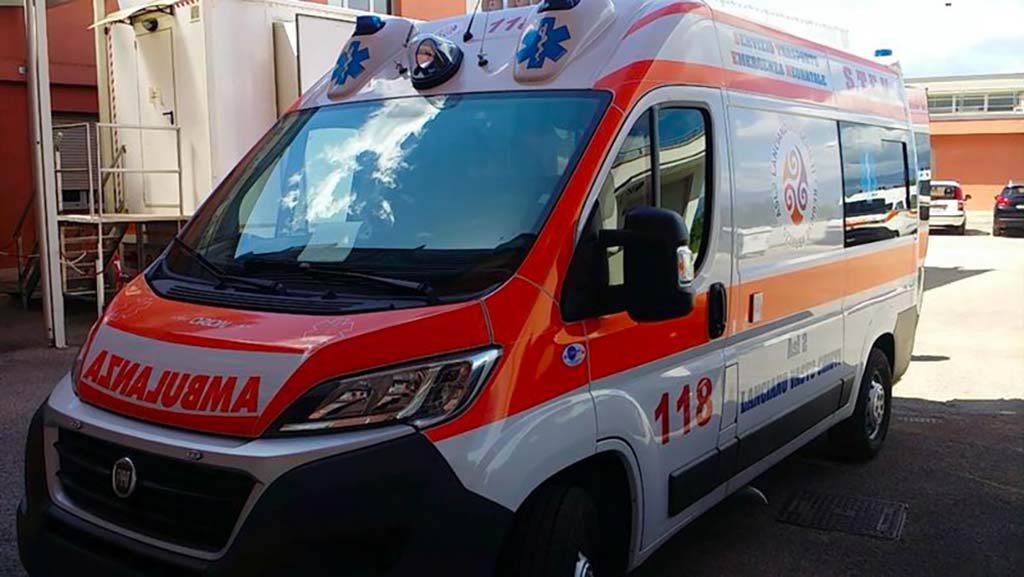 Ambulanze senza medico, i sindaci convocano conferenza, la Asl rassicura tutti due ore prima