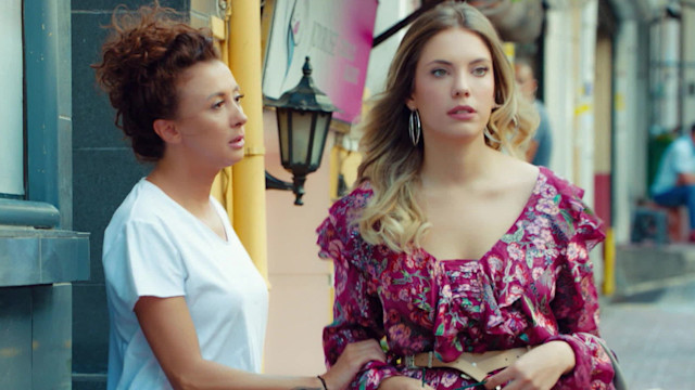 Yildiz in una scena di Forbidden Fruit