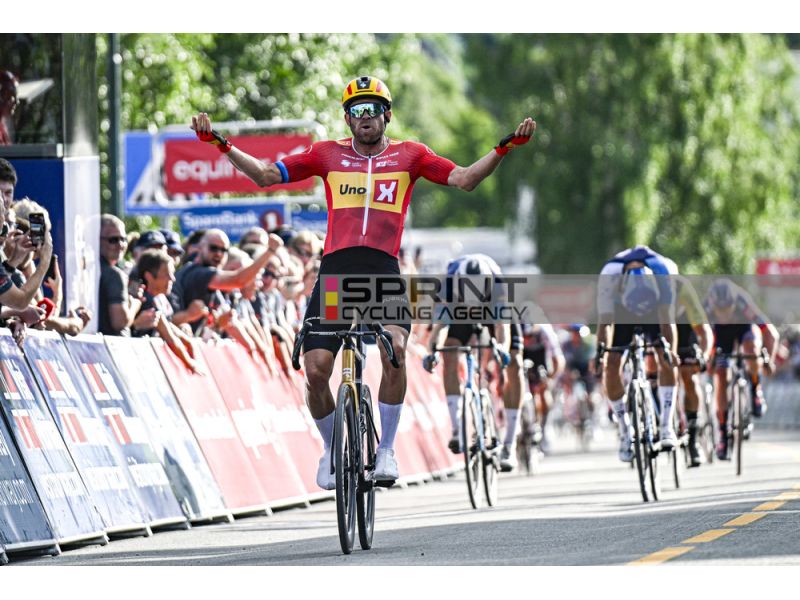 KRISTOFF FA 98 IN CARRIERA, STRONG RESTA LEADER