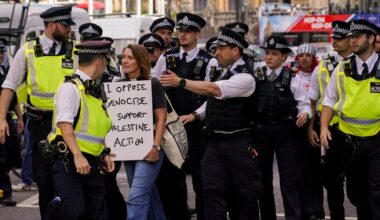 A Londra sono state arrestate almeno 200 persone che manifestavano per Palestine Action, che il Regno Unito ha dichiarato illegale
