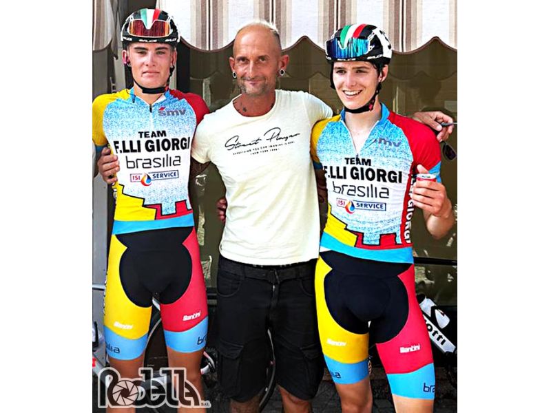 CARAGLIO. BERNARDI E SOLAVAGGIONE BRINDANO CON LA COPPA VALLE GRANA. VIDEO