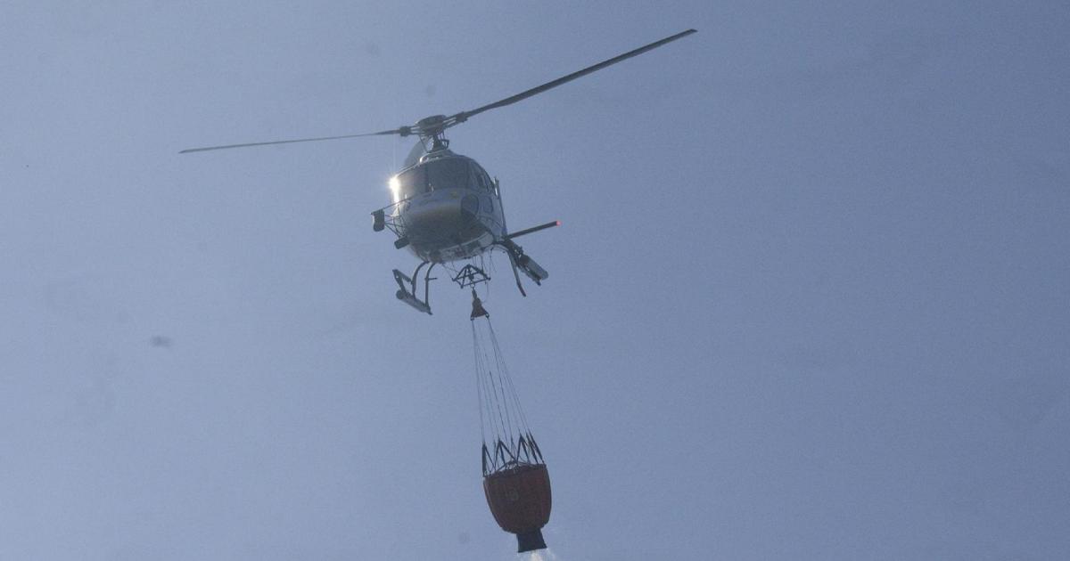 Incendio nel Grossetano: evacuato un hotel, treni riattivati