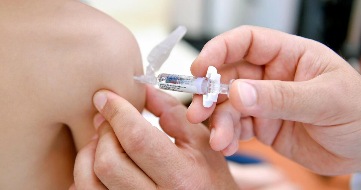 Bufera per due nomine al Comitato sui vaccini: perché per me la loro presenza sarebbe un punto di svolta - Il Fatto Quotidiano