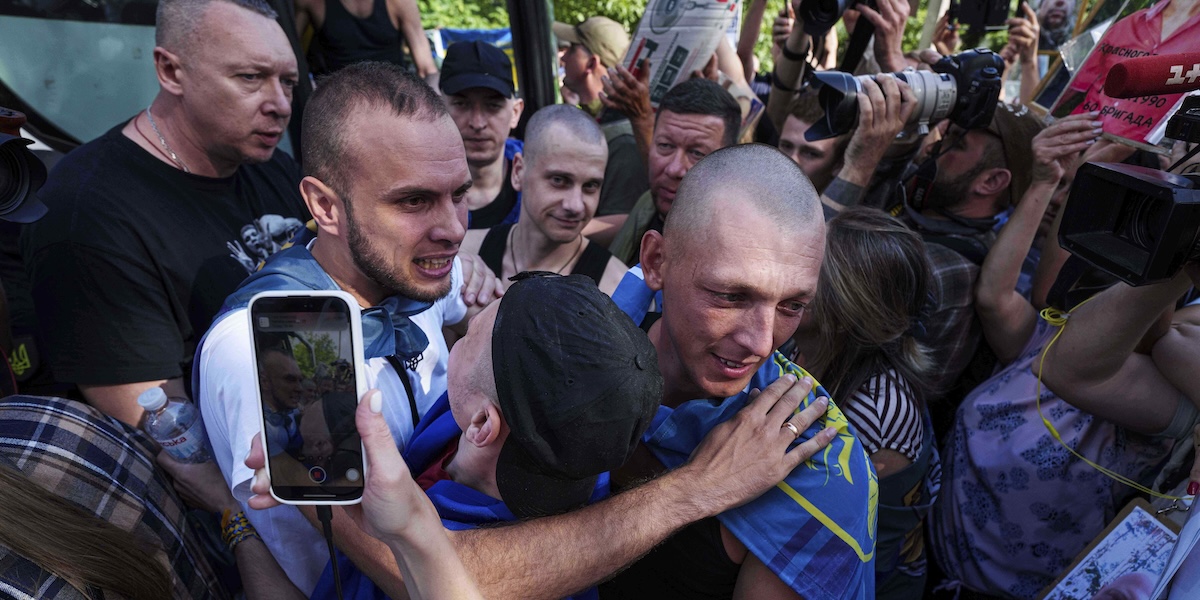 C'è stato un nuovo scambio di prigionieri russi e ucraini: alcuni di questi erano detenuti in Russia fin dal 2014